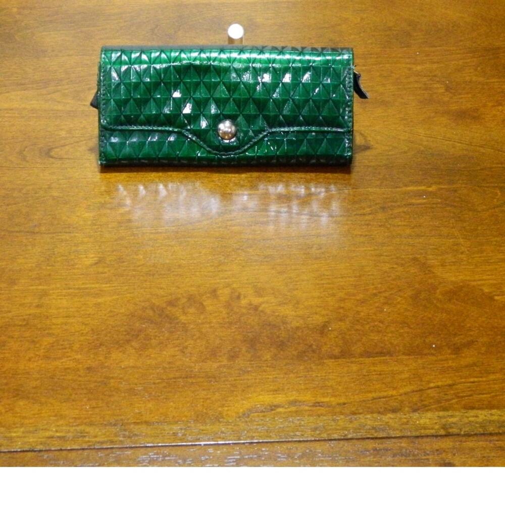 Shiny Green Wallet Unknown Brand